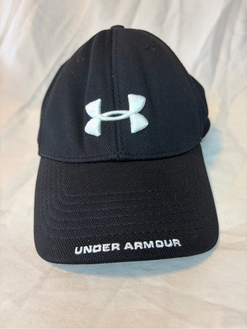 Under Armour Black HeatGear Fitted Stretch Cap Hat
